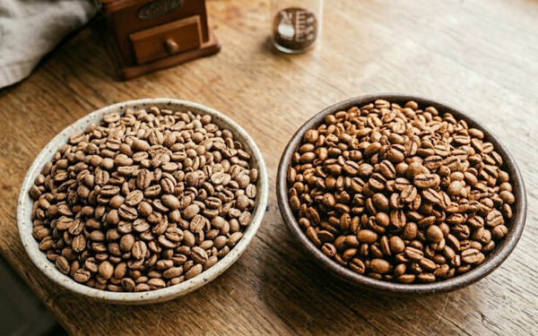 Diferenças entre a torra clara e a torra média no café